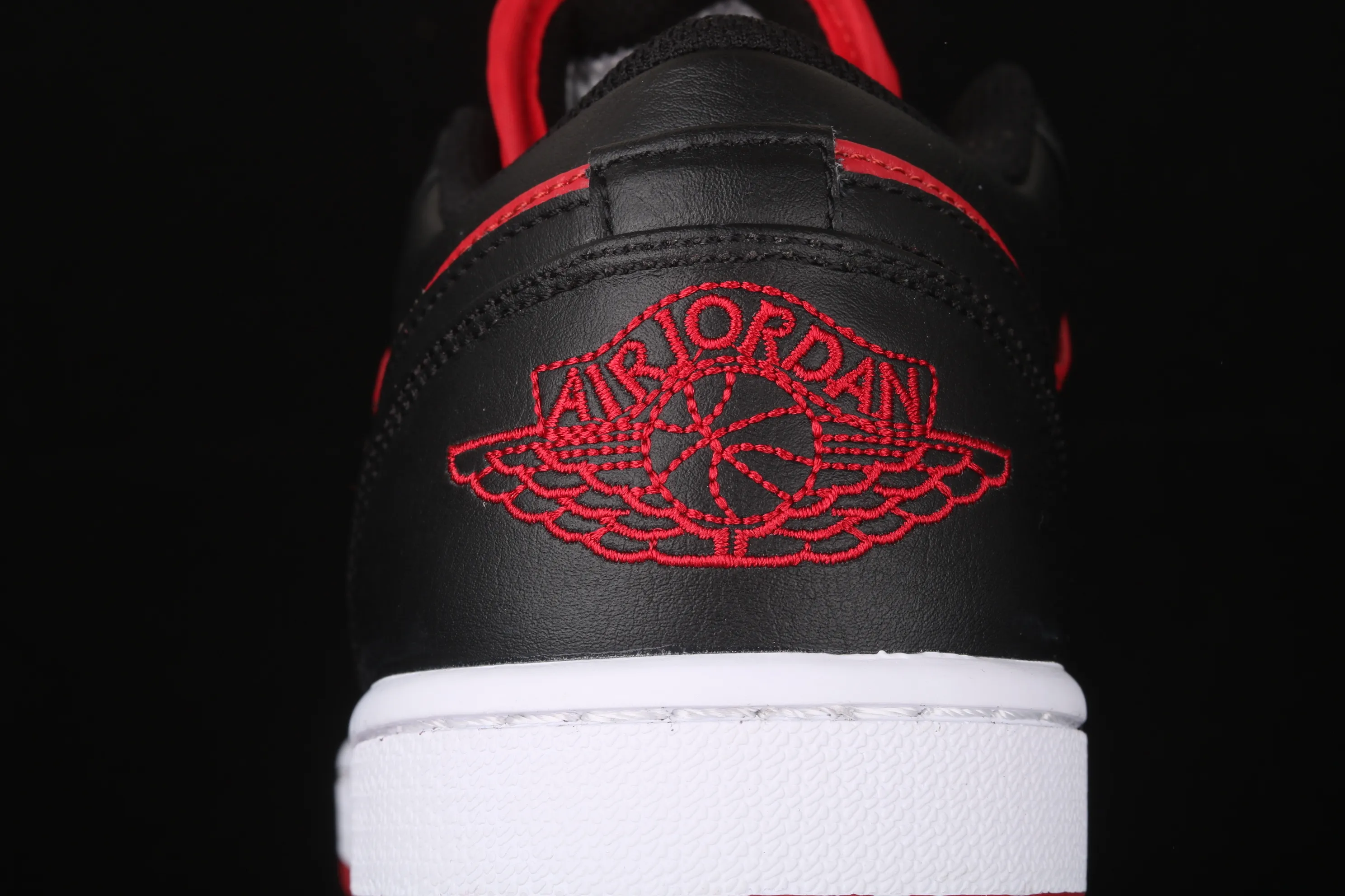 All categories Air Jordan Jordan series basketball shoes Air Jordan 1 Low New version Air Jordan 1 Low AJ1 Joe 1 low top leather cultural and leisure sports sneakers 553558-610
